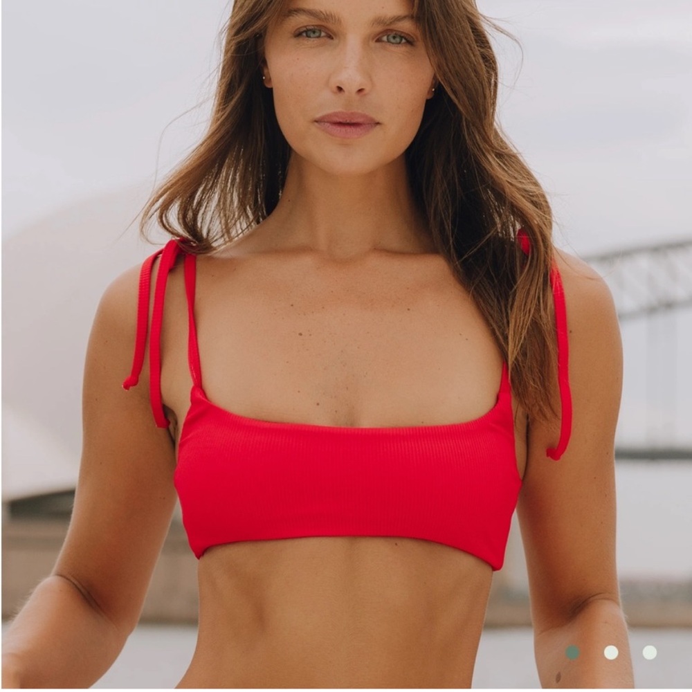 Daily drills swimsuit top